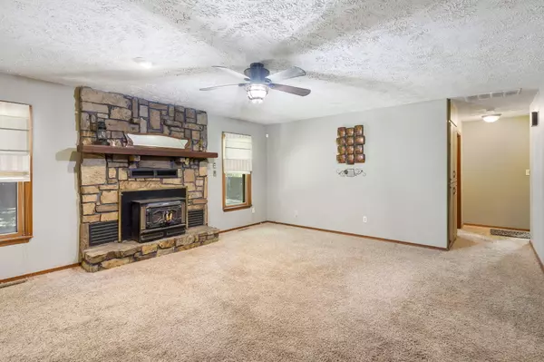 Springfield, MO 65802,652 S Barnes AVE
