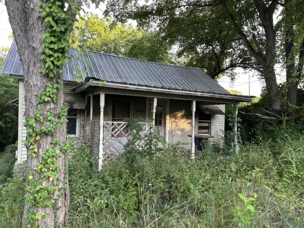 Thayer, MO 65791,317 Vine ST