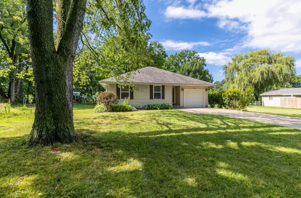 3008 W Lombard ST, Springfield, MO 65802