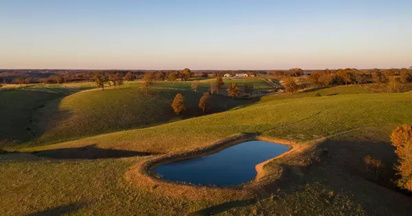 Galena, MO 65656,000 Greenway DR