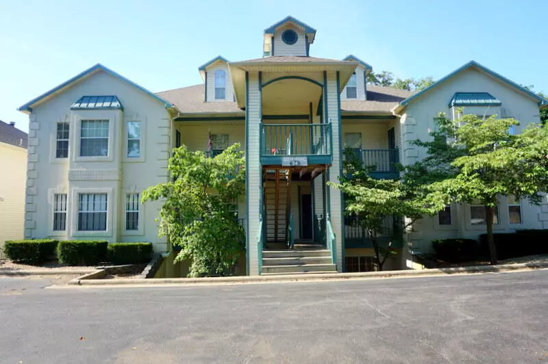 127 The Bluffs #2, Branson, MO 65616