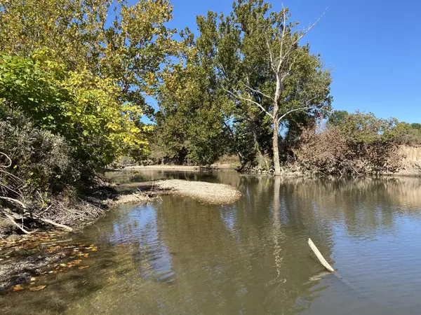 Carl Junction, MO 64834,414 Lakeview LN