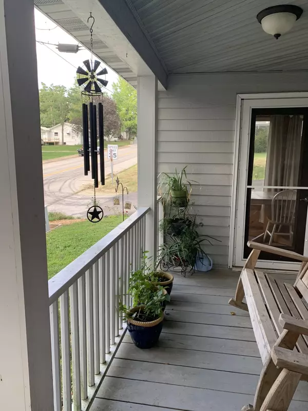 Willow Springs, MO 65793,510 N Harris Street ST