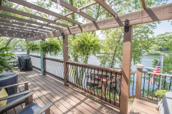 Branson, MO 65616,806 Sunset RD