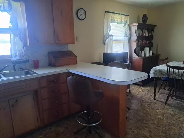 Granby, MO 64844,256 Tower RD