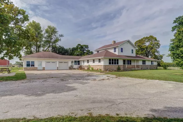 6395 Lawrence 2110, Stotts City, MO 65756