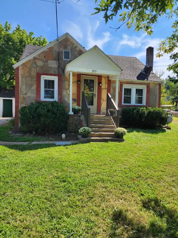 Ava, MO 65608,813 E Benton AVE