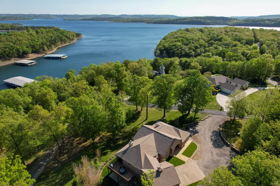 309 Morgan TRL, Branson West, MO 65737