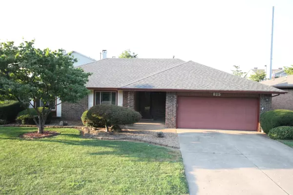 825 E Rockwood ST, Springfield, MO 65807