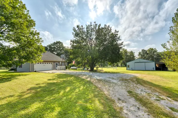 Clever, MO 65631,230 Old Tory LN