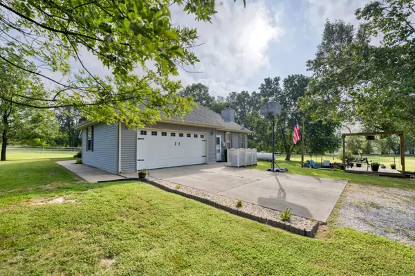 Clever, MO 65631,230 Old Tory LN