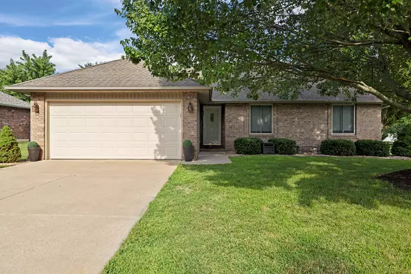 3633 S Sunrise AVE, Springfield, MO 65807