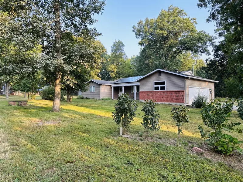 23 E Dade 92, Greenfield, MO 65661