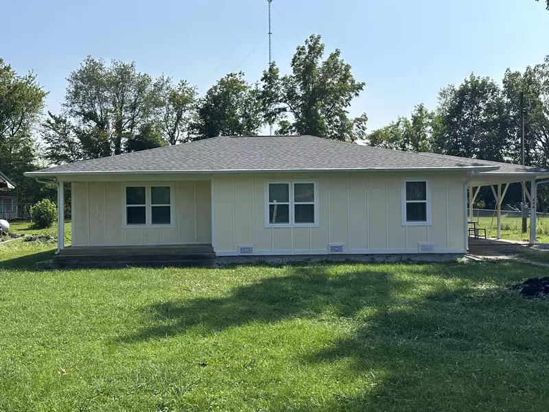 230 Highway B, Raymondville, MO 65555