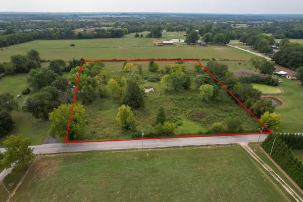 6180 E Farm Rd 112, Strafford, MO 65757