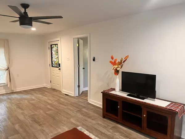 Thayer, MO 65791,622 N 9th ST