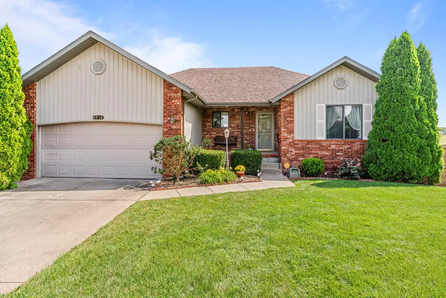 4810 S Sandy CT, Battlefield, MO 65619