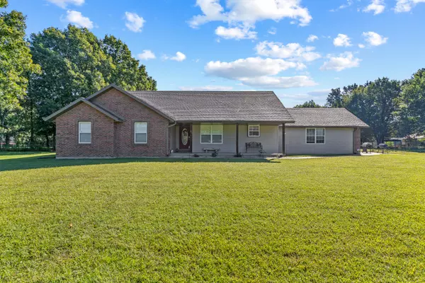 61 Klemme DR, Strafford, MO 65757