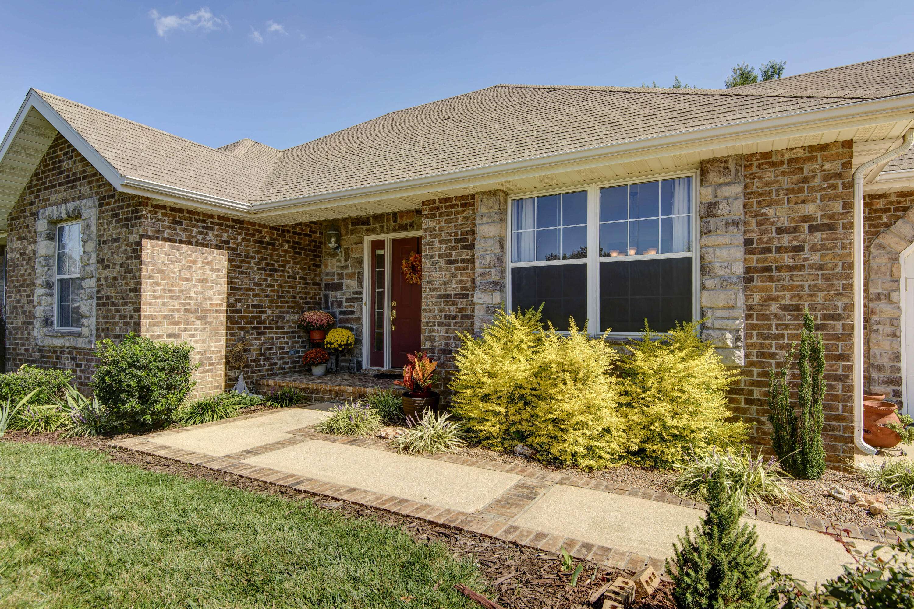 950 Bradford CT,  Marshfield,  MO 65706