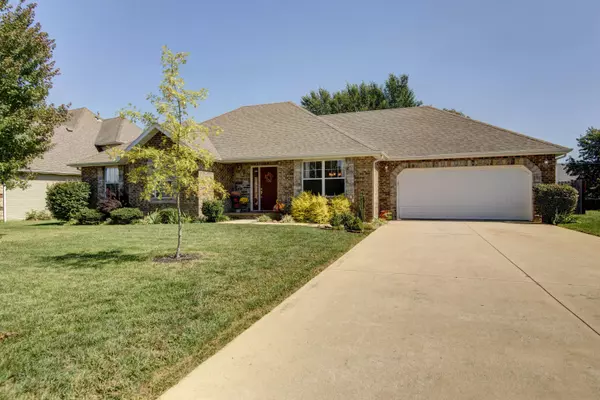 Marshfield, MO 65706,950 Bradford CT