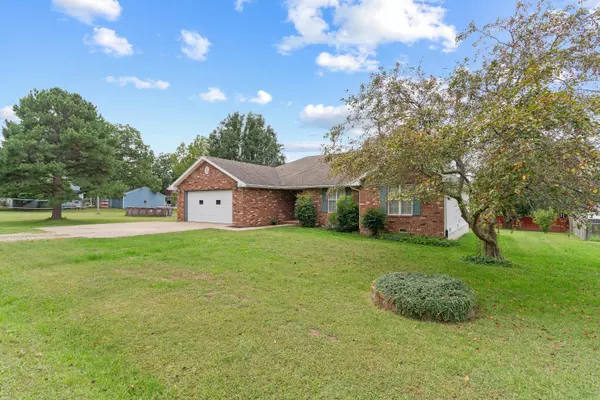 Fordland, MO 65652,385 Burr ST