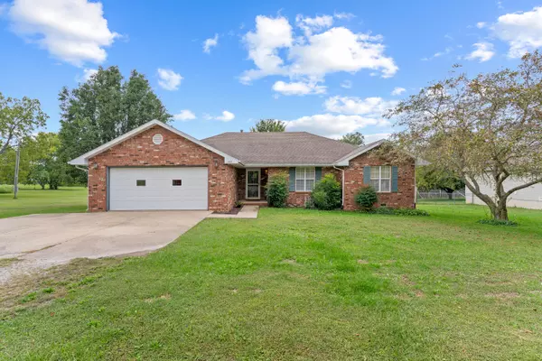 385 Burr ST, Fordland, MO 65652