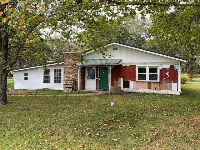 499 E Hadley ST, Aurora, MO 65605