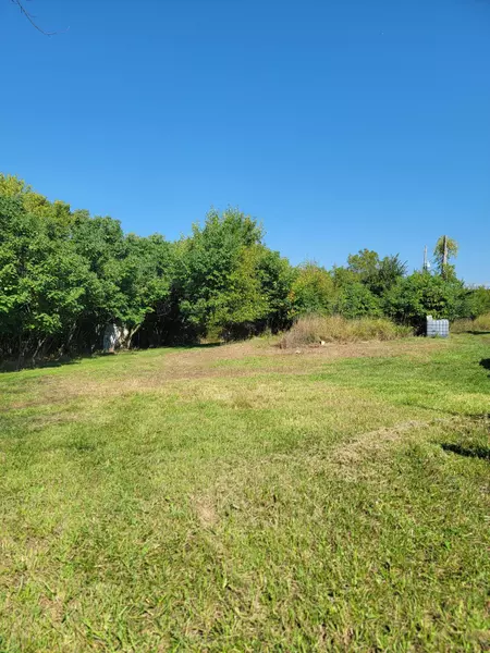 10319 St Hwy 38, Elkland, MO 65644