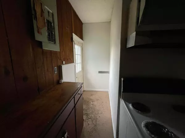 Thayer, MO 65791,303 Front ST