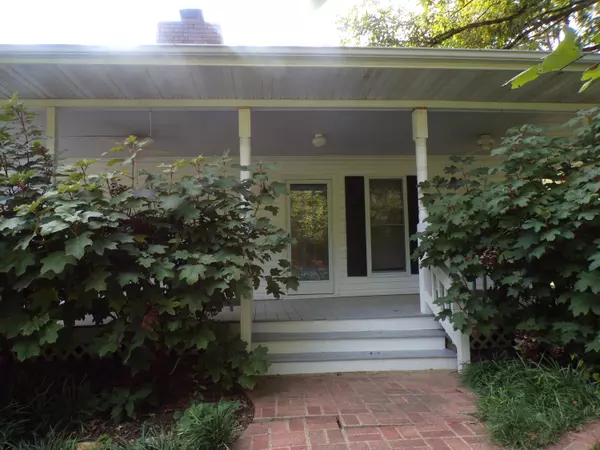 Willow Springs, MO 65793,1014 North Ferguson Street