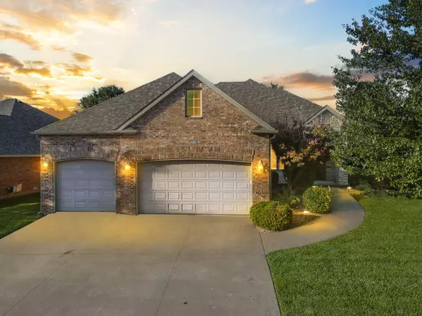 4589 E Fox Run DR, Springfield, MO 65802