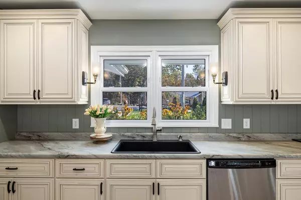 Hollister, MO 65672,216 Blue Waters CT