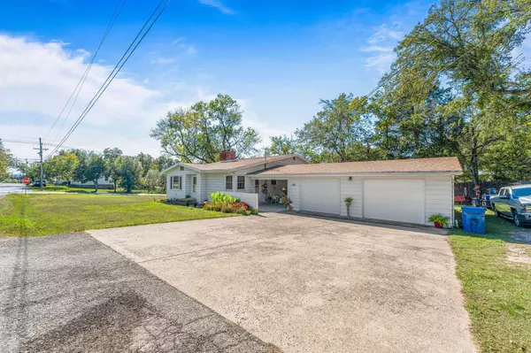 Hollister, MO 65672,133 N Kays LN