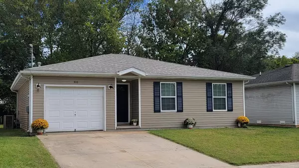 310 N Westport AVE, Springfield, MO 65802
