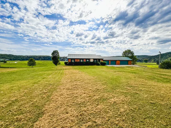 Tecumseh, MO 65760,301 Northfork Village ST