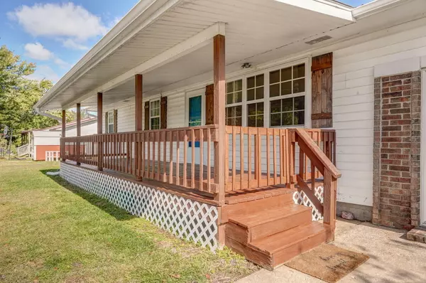 Miller, MO 65707,518 S Davis ST