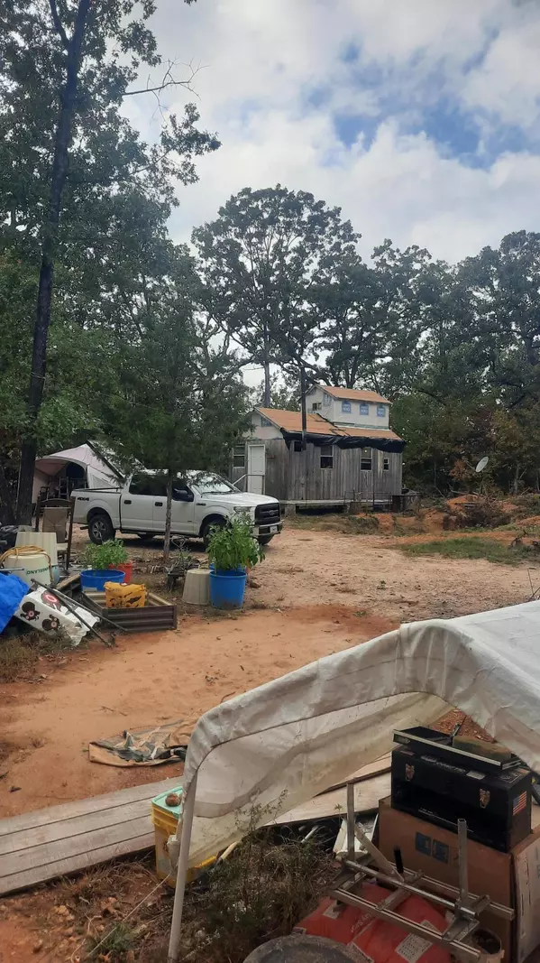 Huggins, MO 65484,10401 Stone Ridge Road