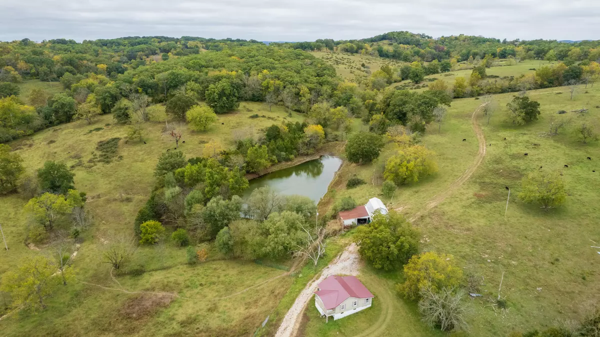 Ava, MO 65608,11923 County Road 76-205