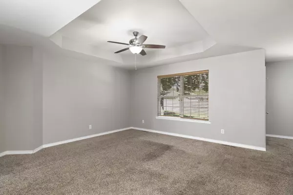 Clever, MO 65631,113 E Loyal ST