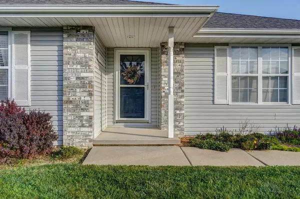 Clever, MO 65631,109 Canon AVE