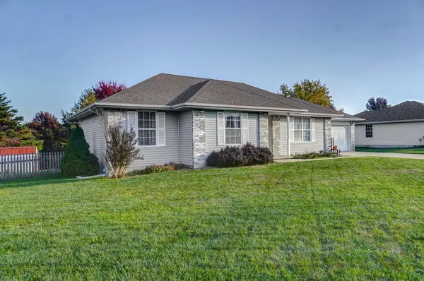 Clever, MO 65631,109 Canon AVE