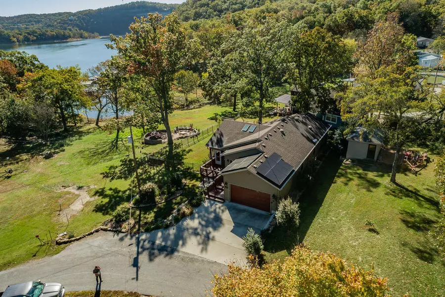 164 Lake Circle DR, Galena, MO 65656