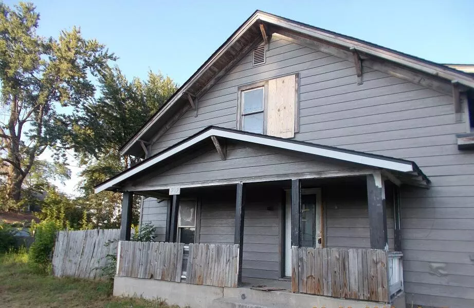 259 S Center ST, Fordland, MO 65652