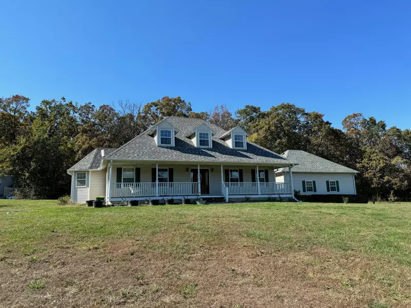 995 SE 40 Rd RD, Golden City, MO 64748