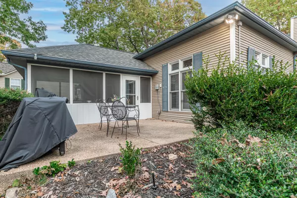 Holiday Island, AR 72631,7 Mission Hills LN