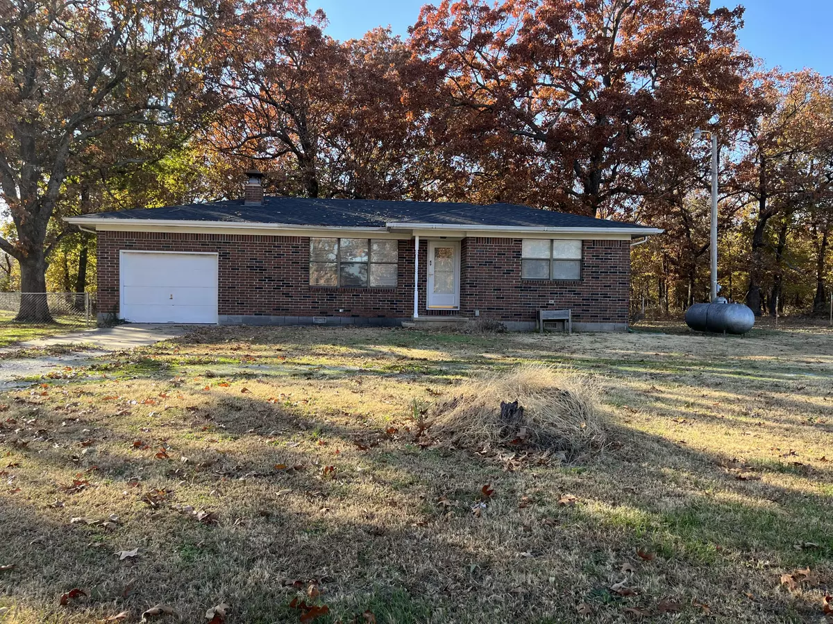 Anderson, MO 64831,49 Bluegill RD