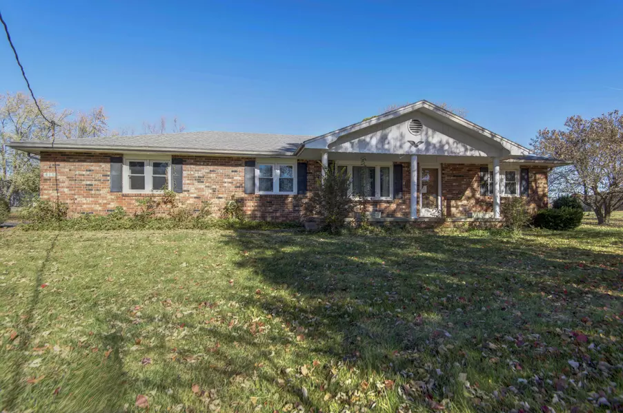 415 E College ST, Walnut Grove, MO 65770