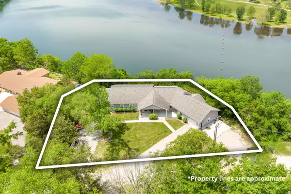 319 Cliffhouse RD, Powersite, MO 65731