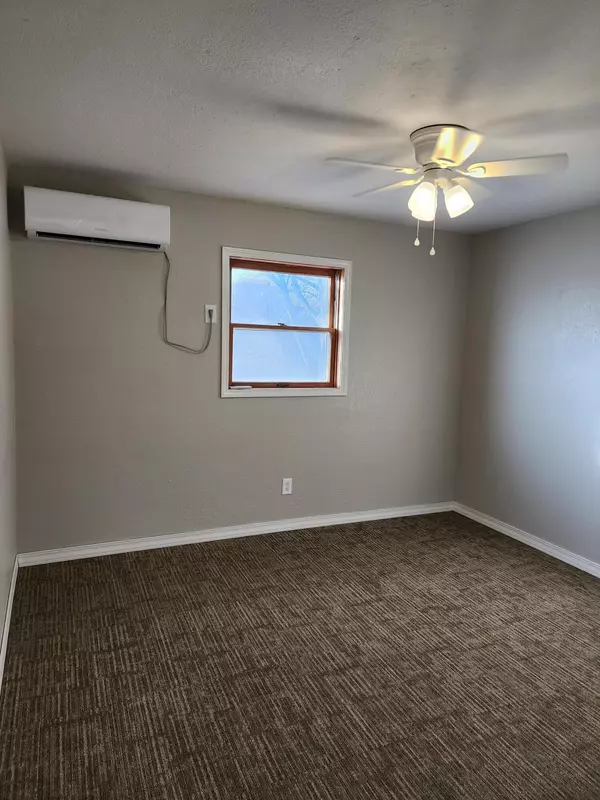 Sarcoxie, MO 64862,302 N 14th ST