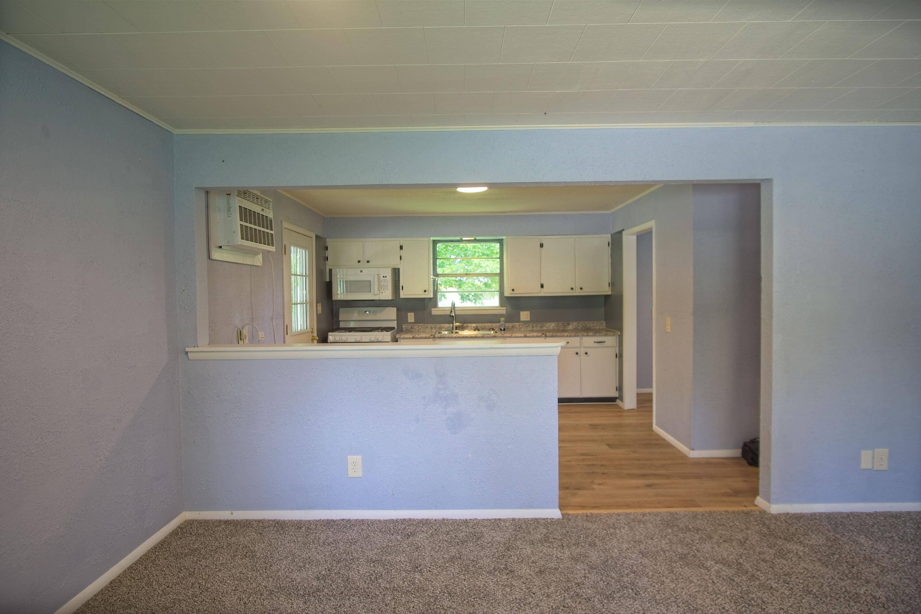 Ellington, MO 63638,260 Clark ST